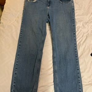 Tommy Hilfiger classic fit,used in good condition,size 18 womens